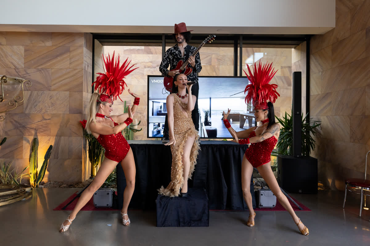 Showgirls performing at the estate